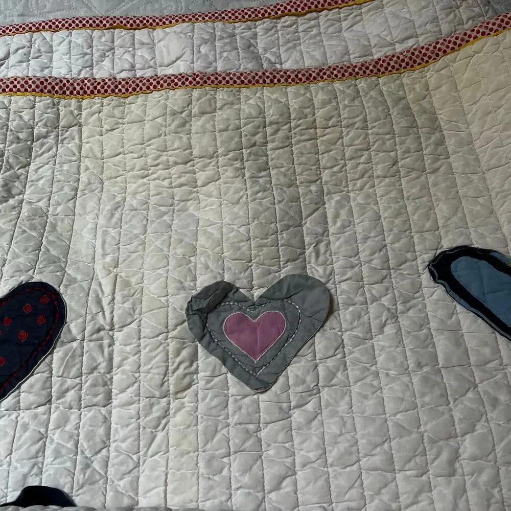 Hanna Andersson Heart Appliqué Crib Quilt